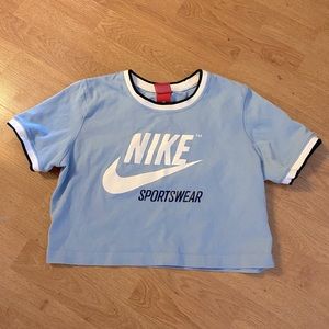 Nike crop